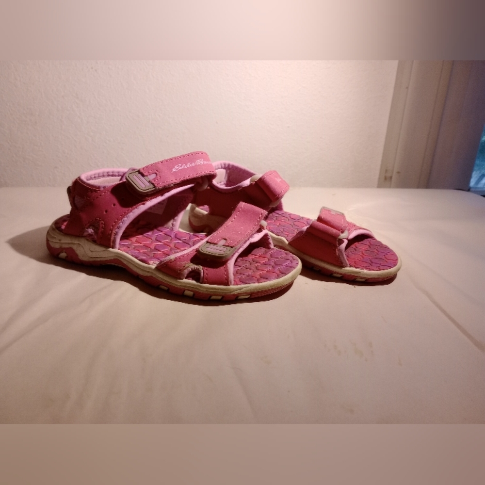 Eddie Bauer size 12m kids sandals Euc